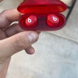 🔊 Beats Solo Earbuds – Red | Great Condition! 🔥