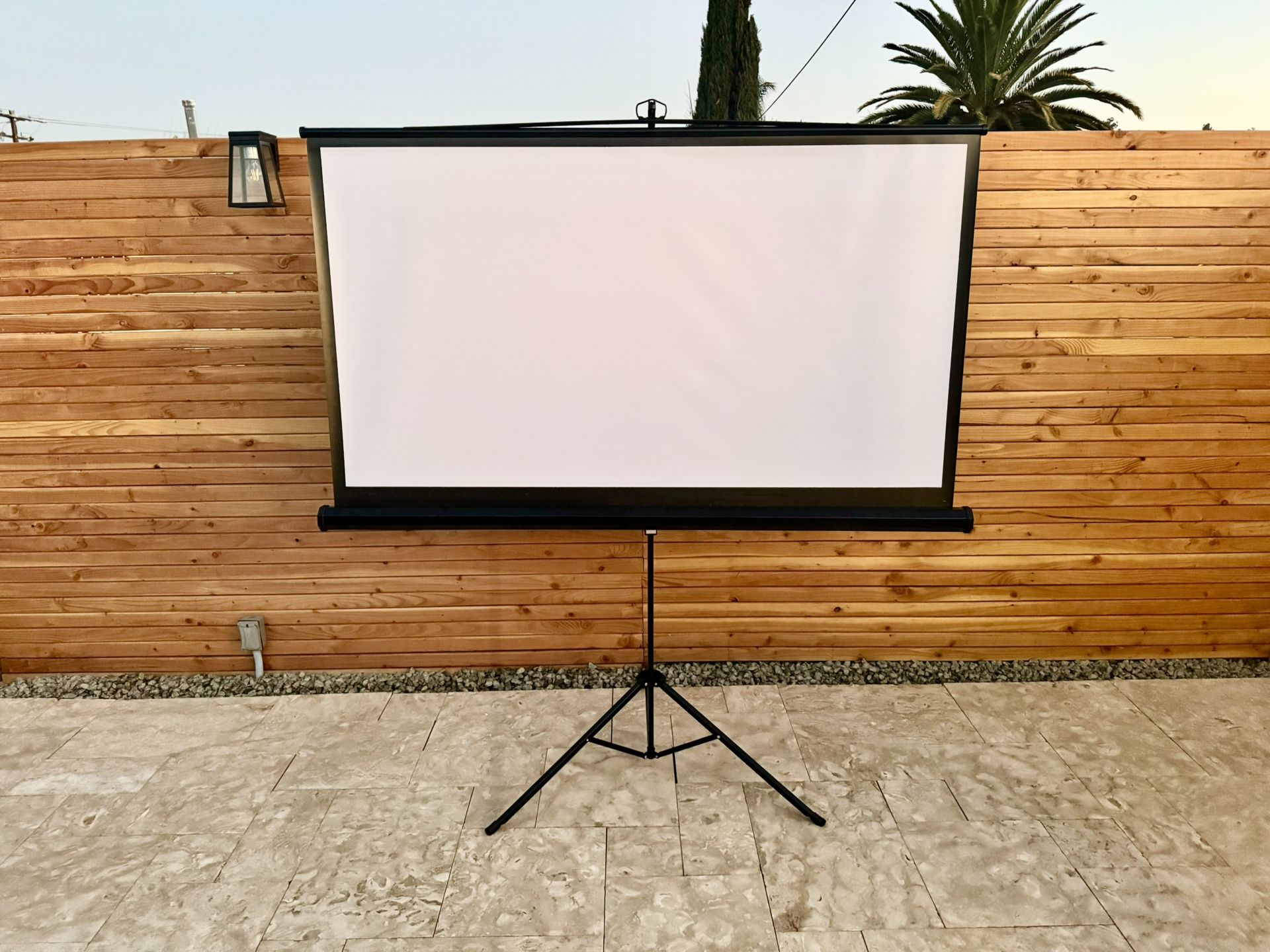 75” Insignia Tripod Projector Screen