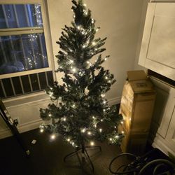 Christmas Tree 11 Modes 4.5ft 