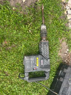 Ironton Demolition Breaker Hammer, 12.5 Amp, 110V Electric Demo Hammer, 1900 BPM, 18 ft./lbs.