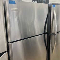 Frigidaire Refrigerator 