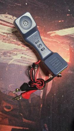 Fluke TS19 Network Diagnostic Tool.