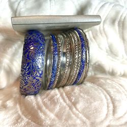 AVENUE💥NWT💥Set of 12 Blue and Silver Bangle Bracelets