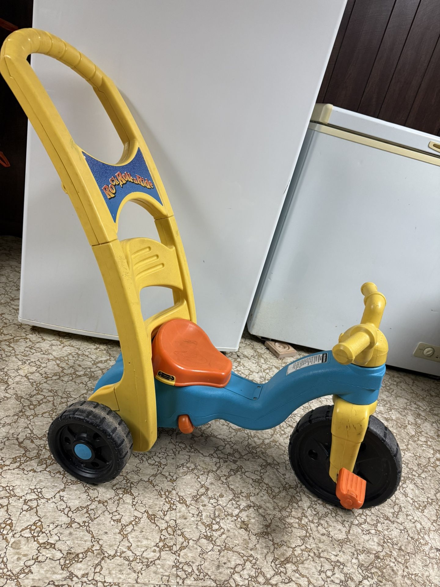 Fisher-Price Rock, Roll 'n Ride Trike with 3 Grow-With-Me Stages