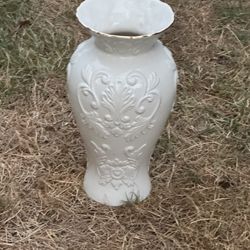 LENOX Georgian large ivory 16” vase floral embossed design gold trim porcelain