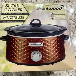 Brentwood Slow Cooker Scallop Pattern, 4.5 Quart, Copper