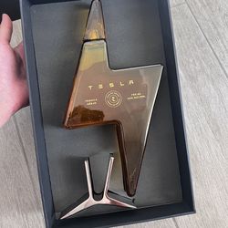 Tesla decanter New