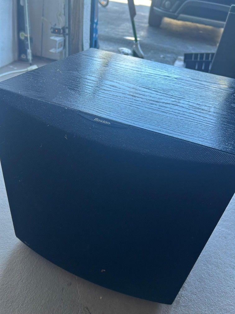 Boston Acoustics CR400 Powered Home Theater Subwoofer