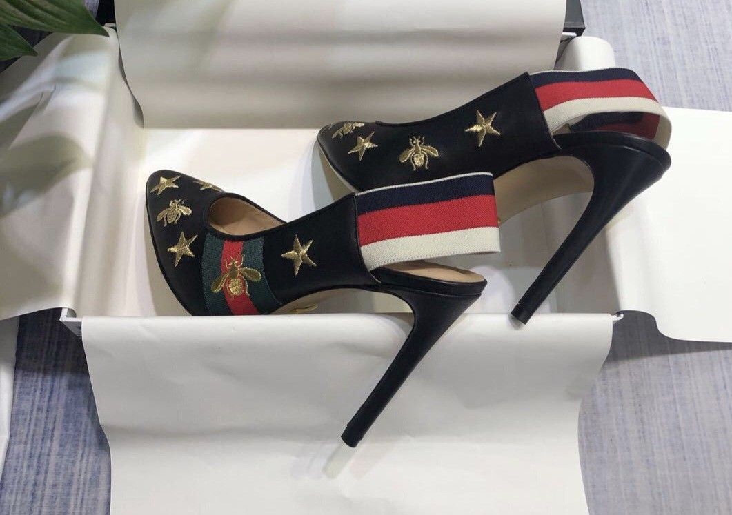 Gucci Star Bee Black Leather Stiletto Shoes Size 38 8
