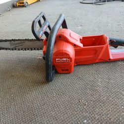 Milwaukee Chainsaw 18V