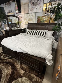 4pc King Bedroom Set