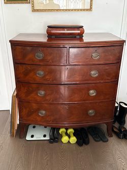 Antique Mahogany Bow Front Chest of Drawers