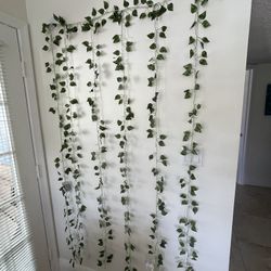 Hanging Vines For Wall - Battery Operated Lights