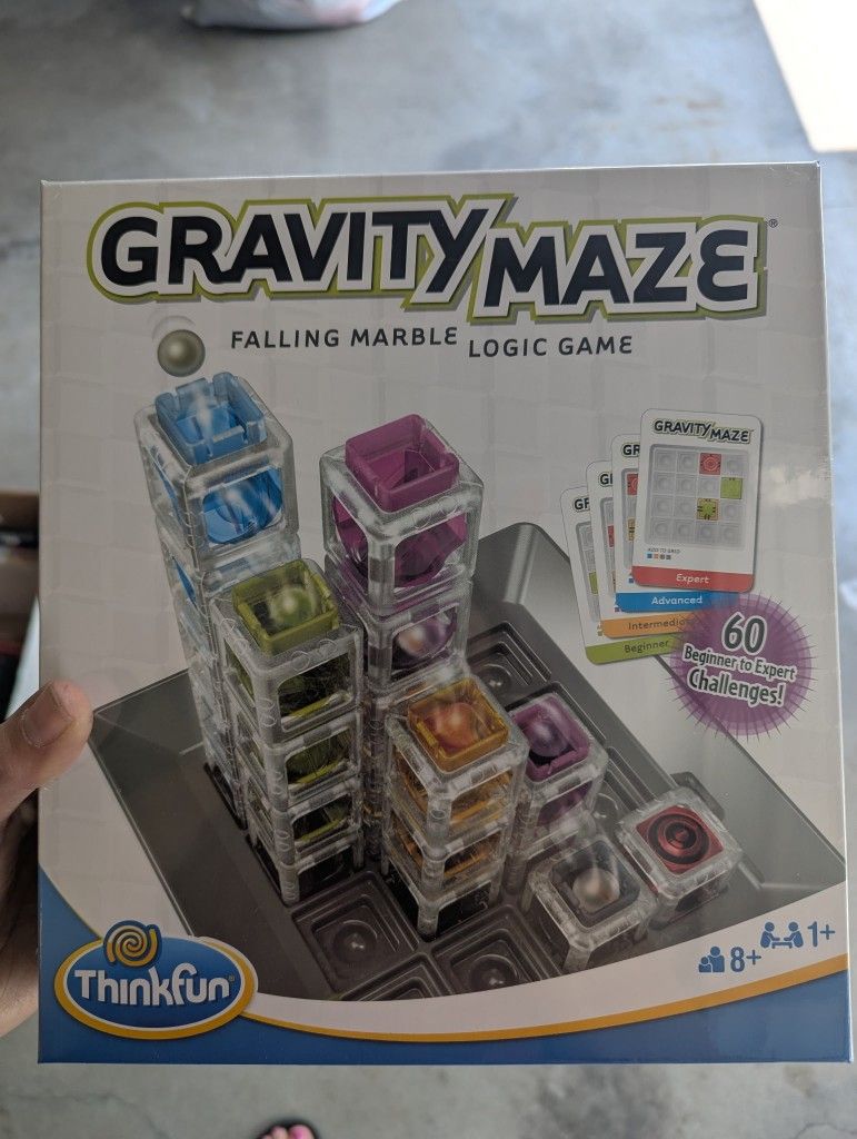 Gravity Maze Logic Game