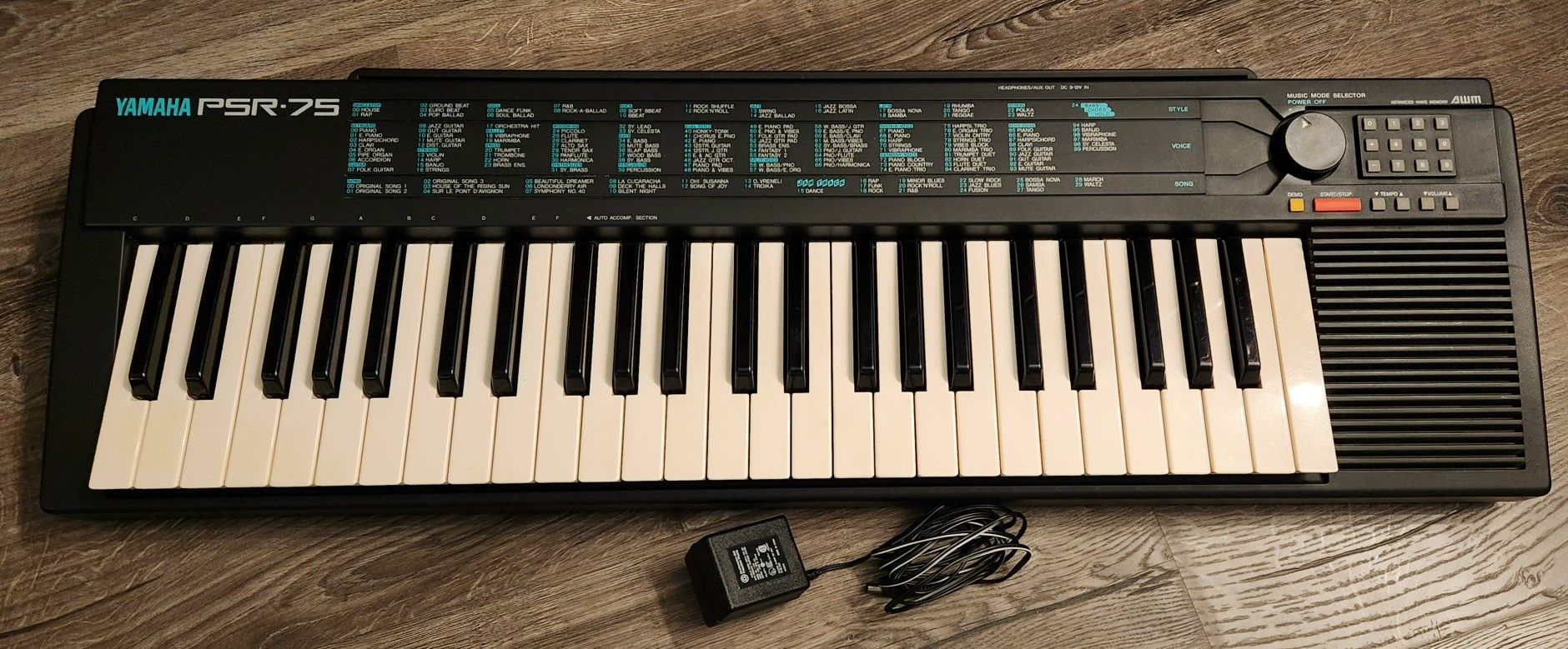 Yamaha PSR-75 Keyboard