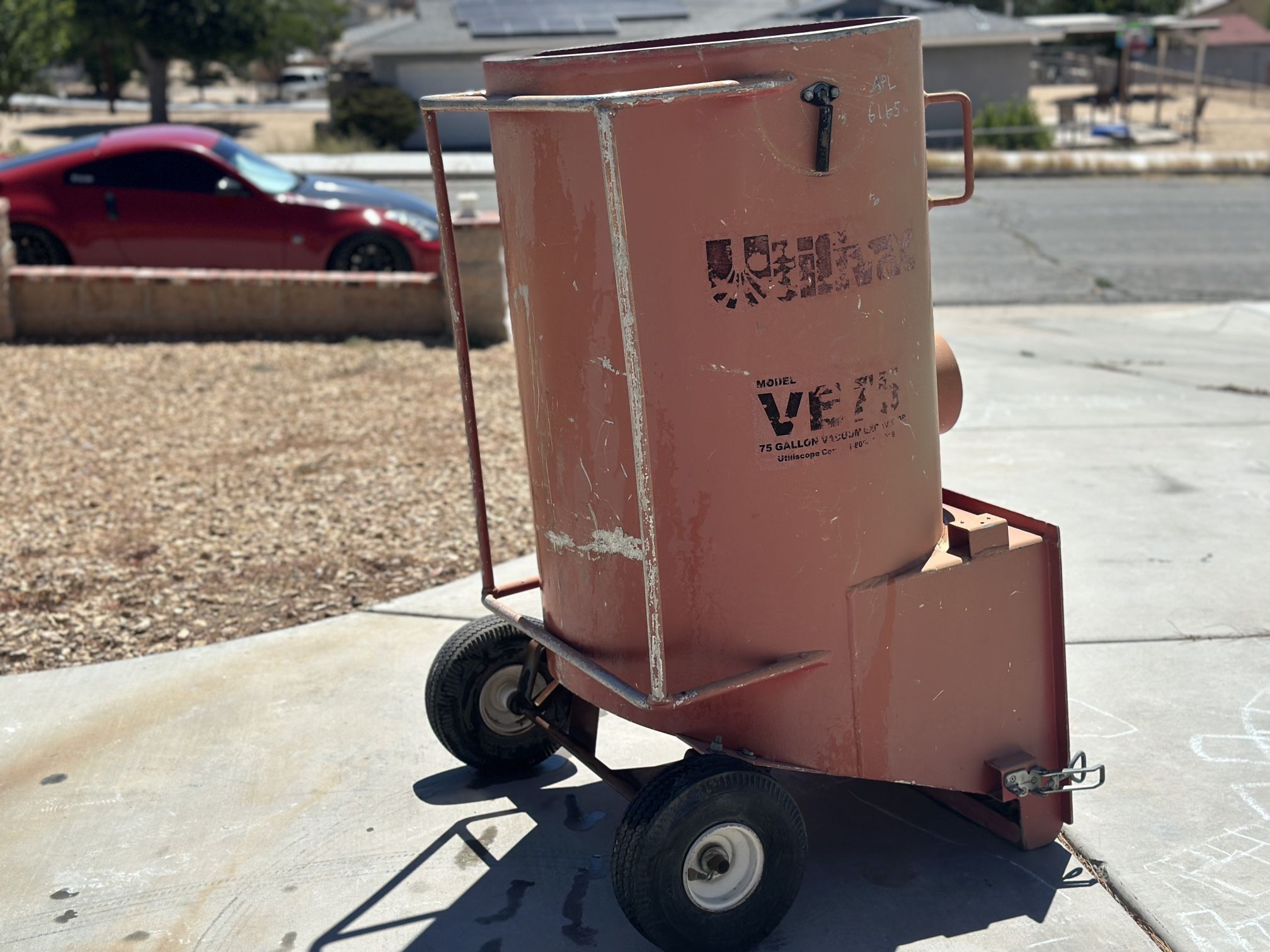 Utilivac VE75 Vacuum (description)