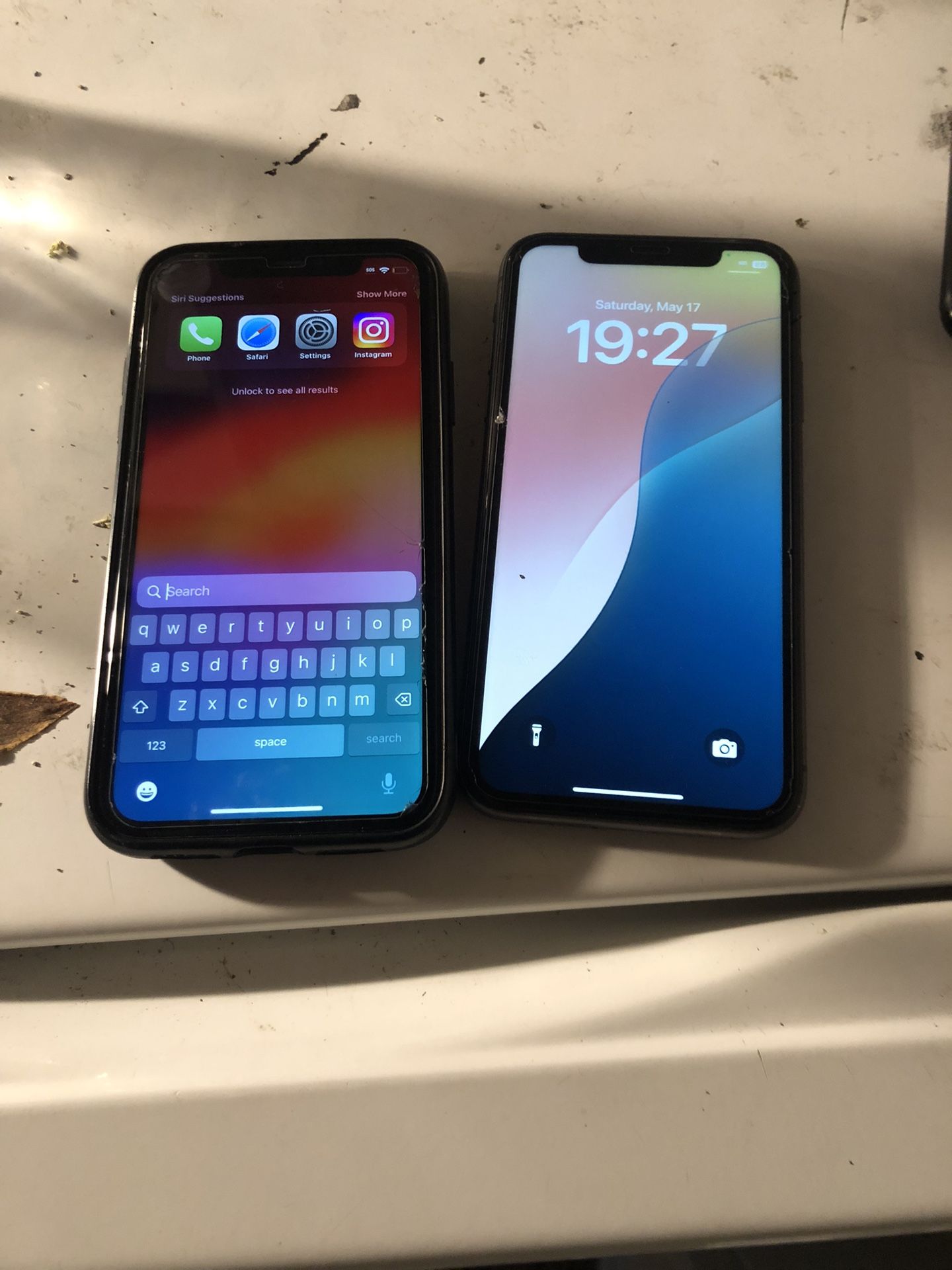 iPhone 11 Two $500 Unlocked 11 Space Grey Unlocked No Sim Restrictions iPhone 11 Product Red 64gb T-Mobile Metro Pcs Mint Mobile $600 Both