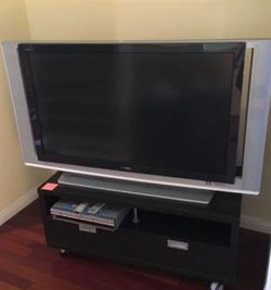55 in SONY projection TV with Remote and Side speakers