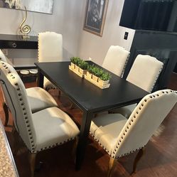 6 Seat Dining Room set  With Table Extension 