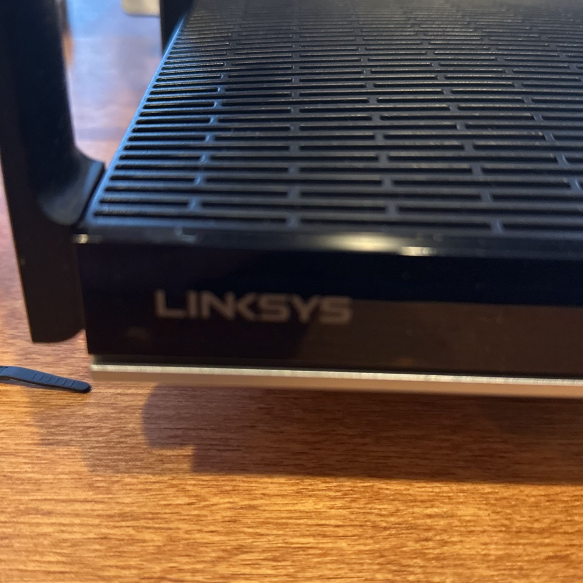 Linksys MR9600 Wireless Router