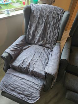 Recliner chairs. Very clean