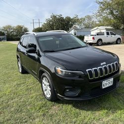 2019 Cherokee Latitude