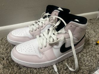 Barely Rose 1s