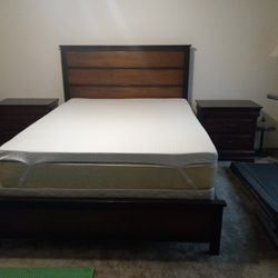 Queen Size Bedroom Set 