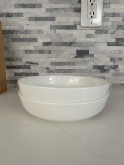 Set of 2 Plate Bowls *like new*