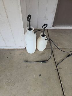 Lawn sprayer