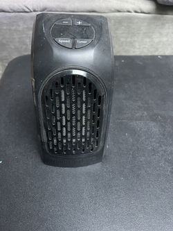 WALL PLUG PORTABLE SPACE HEATER, AS IS!