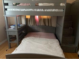 Bunkbed with desk and drawers