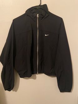 Women’s Nike jacket.
