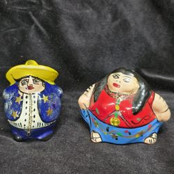 Hand Painted Salt & Pepper Shaker Set Cute Mexican Couple Ceramic Gold Accents