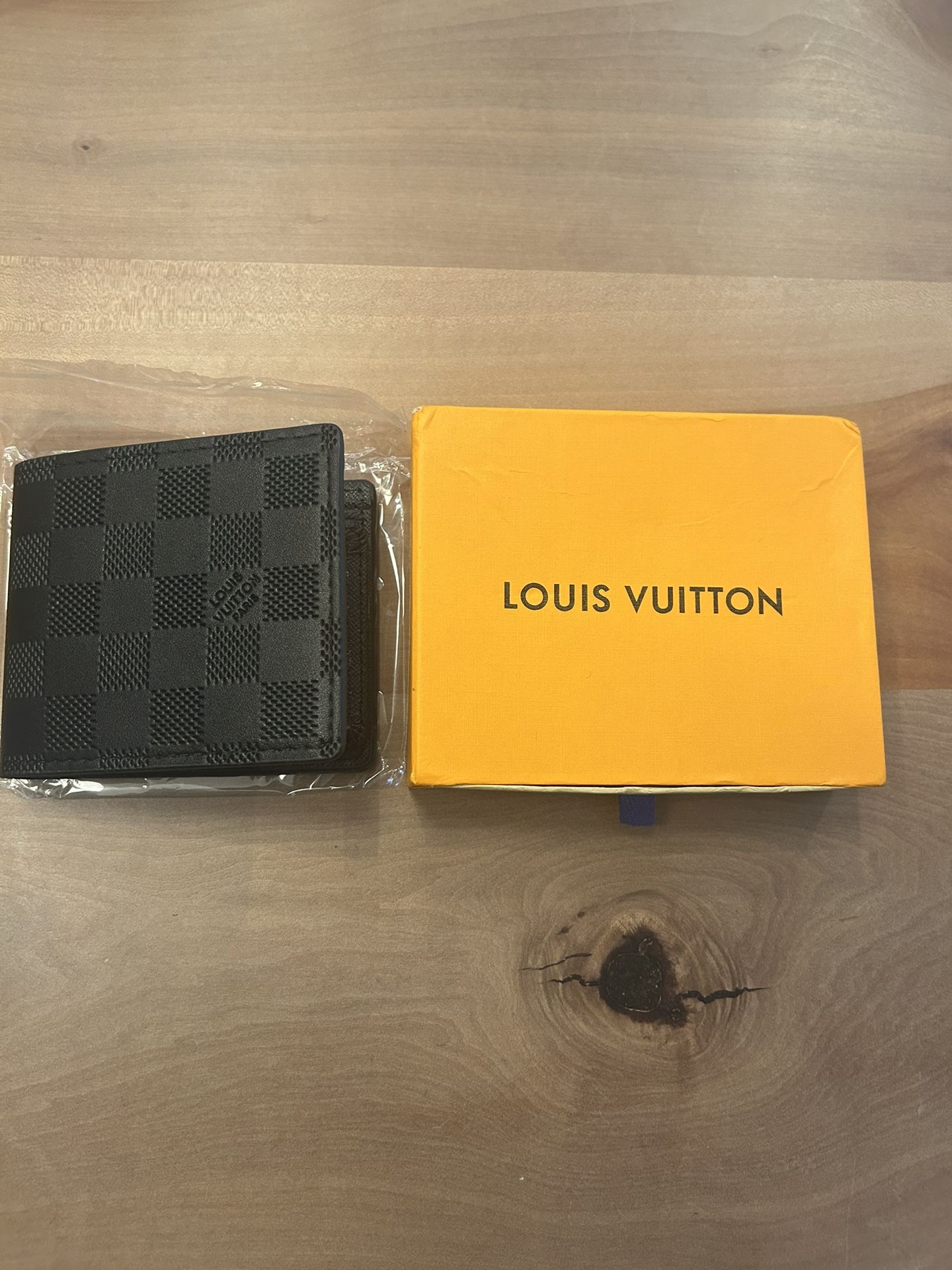 Louis Vuitton Wallet SEND OFFERS!!!