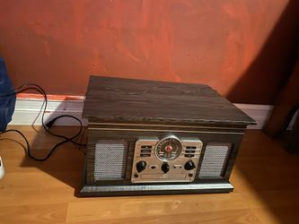 Fm Radio And Record Player 