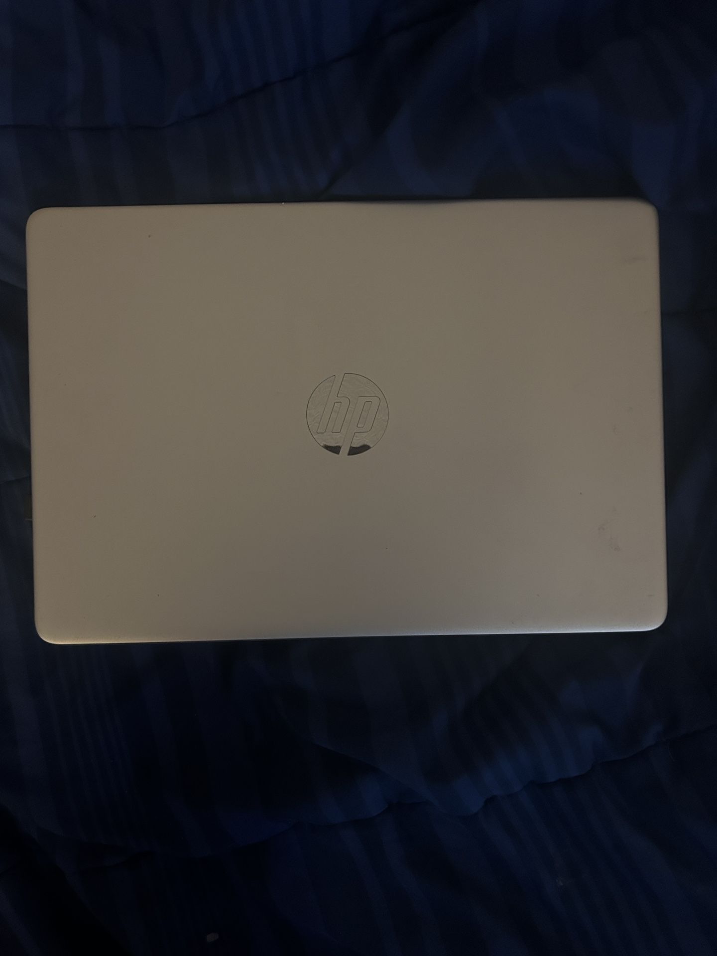 HP Laptop + Mouse