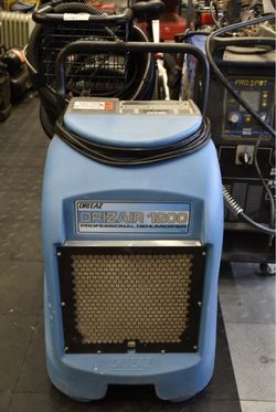 Dri-Eaz DrizAir 1200 Commercial Dehumidifier F203-A 64 Pint Water Restoration