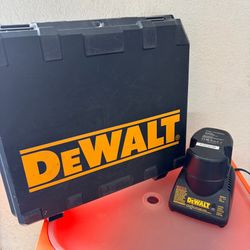 DeWALT DW9118 NiCd Charger, 14.4V Compatible Battery & Heavy Duty Storage Case