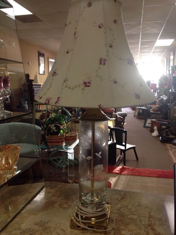 Vintage Etched Table Lamp with Shade