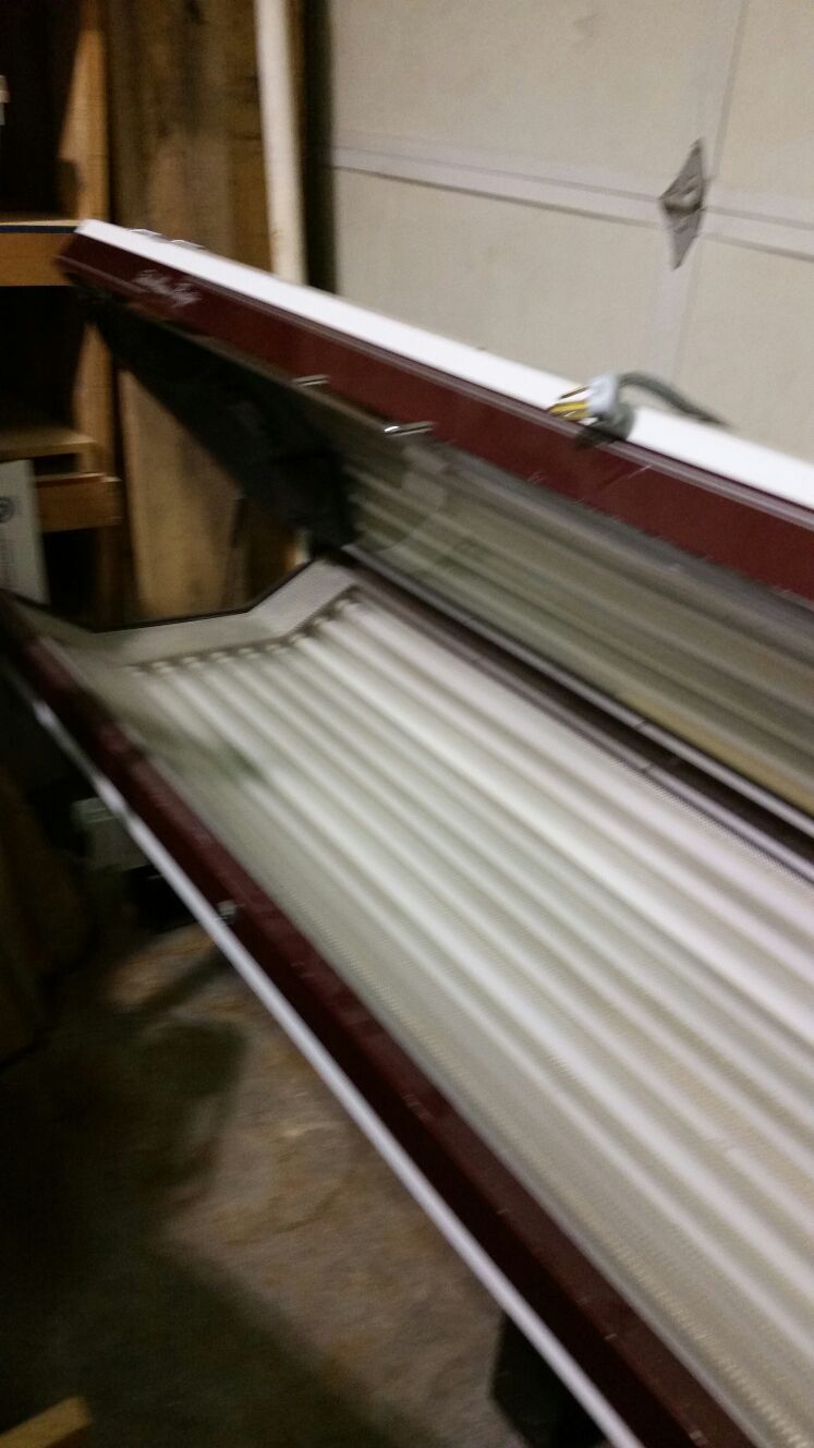 Solar pacific tanning bed