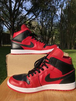 Air Jordan 1 Mid 'Gym Red and Black' (554724-660) Release Date