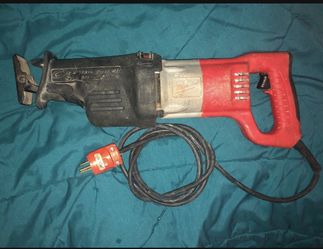 Milwaukee Sawzall Works Perfect 50$