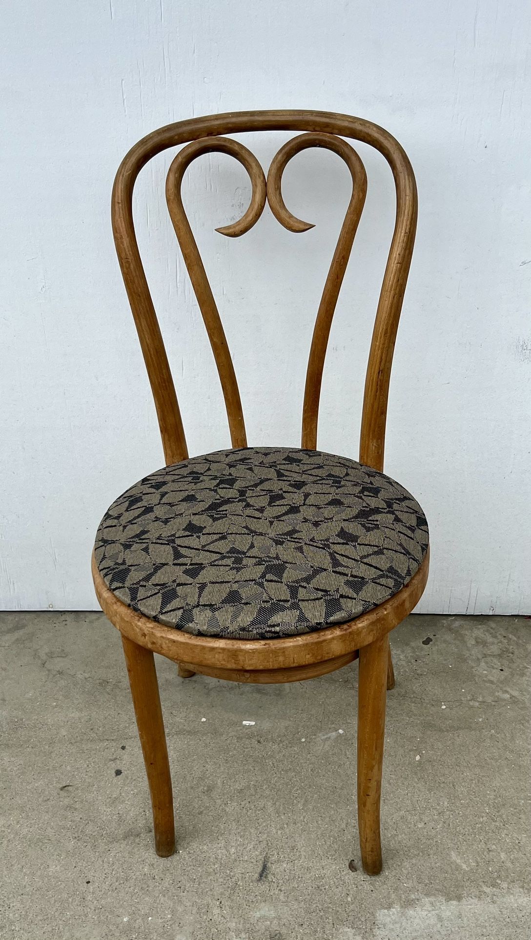 Vintage Brentwood Sweetheart Chair