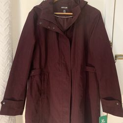 Burgundy Women’s XL Rain Jacket/Trench Coat. Kirkland