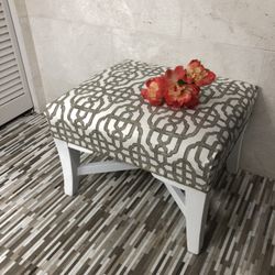 Beautiful Freshly Painted And Distressed Ottoman With New Fabric ... 21x18x15..Out My Other Offers Too