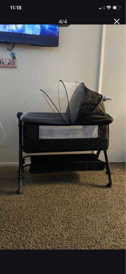 Baby Bassinet with Canopy