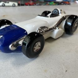 INDY RACE CAR VERY RARE NUMBER 44 ( Empty) DECANTER BY JERRY BARTH