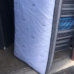  Mattresses: twin, full , queen regular ,  Colchon Nuevo Colchones plush or pillow top available cama bed mattress 