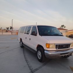 2006 Ford E-350
